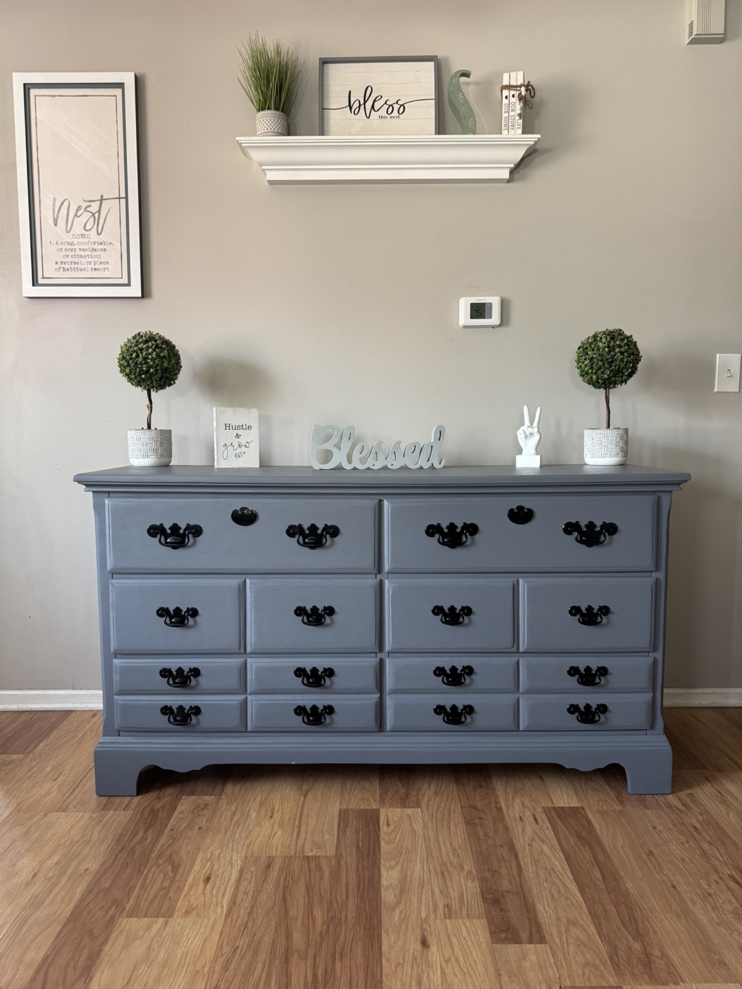 🩶✨Beautiful solid oak wood dresser✨🩶