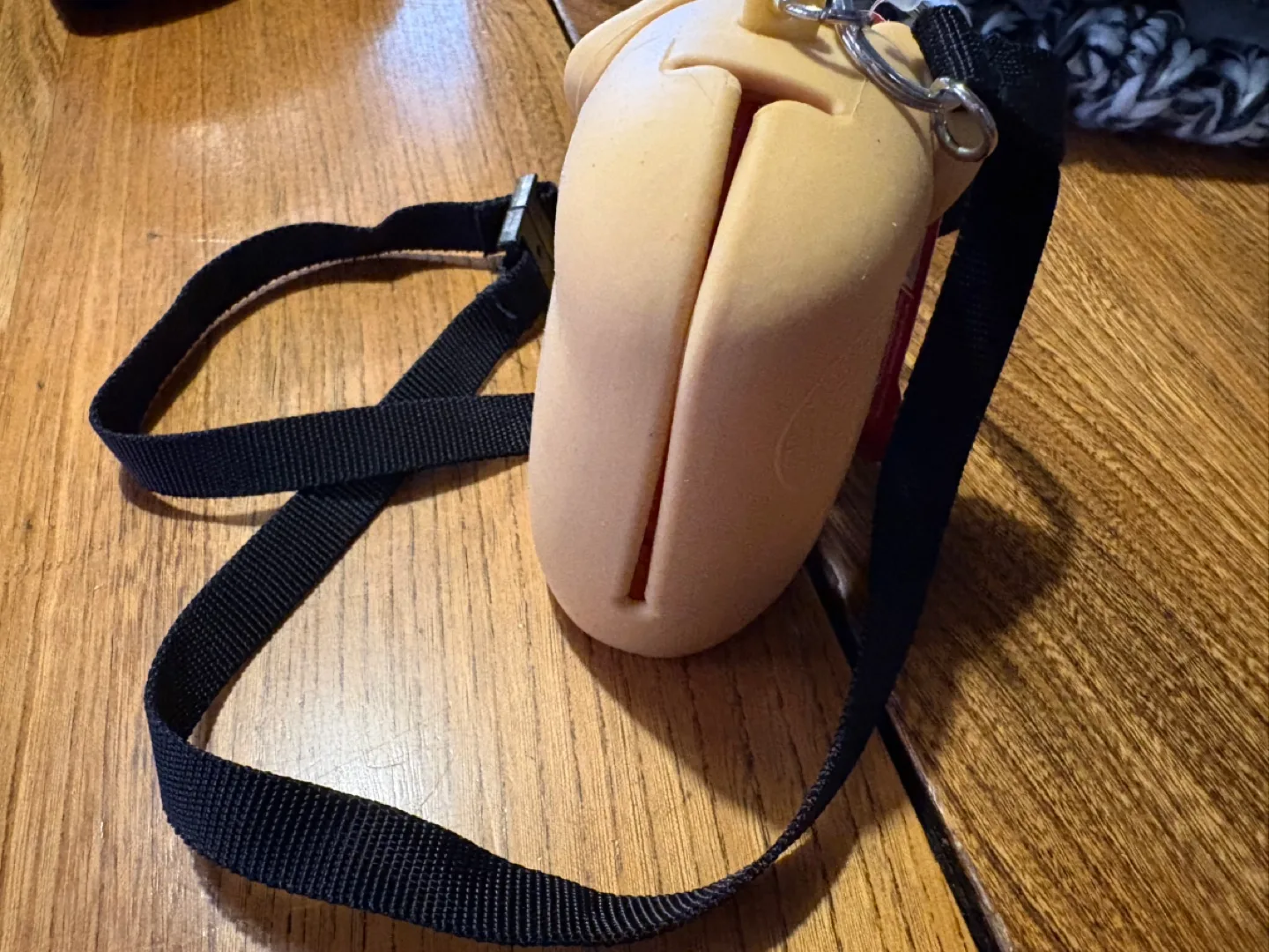 Pocketbac Pals Dog Waste Bag and sanitizer Holder image indicator(2)