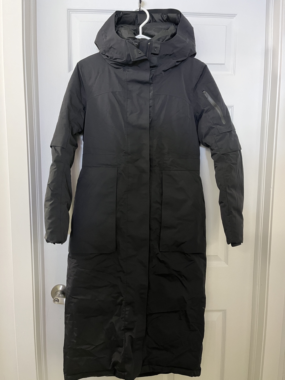 Lululemon Athletica Black Down-Fill Long Puffer Jacket - Size 4 - photo 5