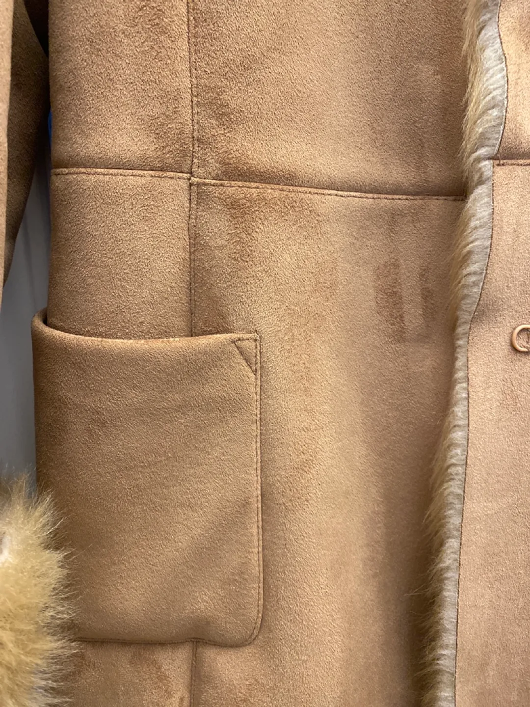 Camel-coloured Fur Coat image indicator(3)