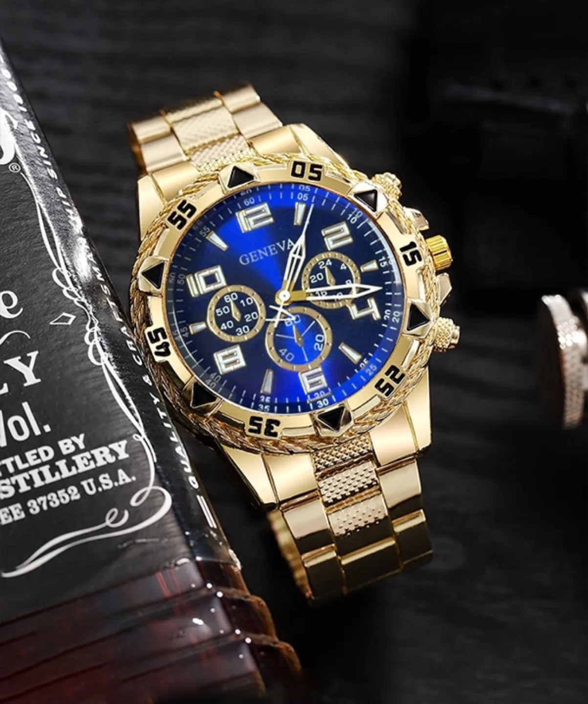 GENEVA Men's Chronograph Watch image indicator(3)