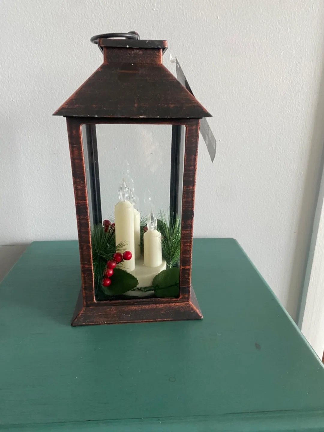 LED Lantern with Candles & Berries image indicator(2)