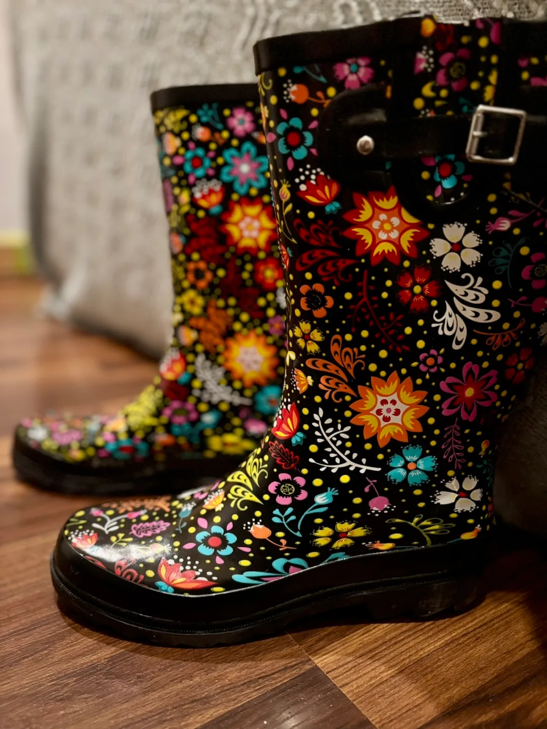 Western Chief Women's Rain Boots (NEVER WORN) image indicator(3)