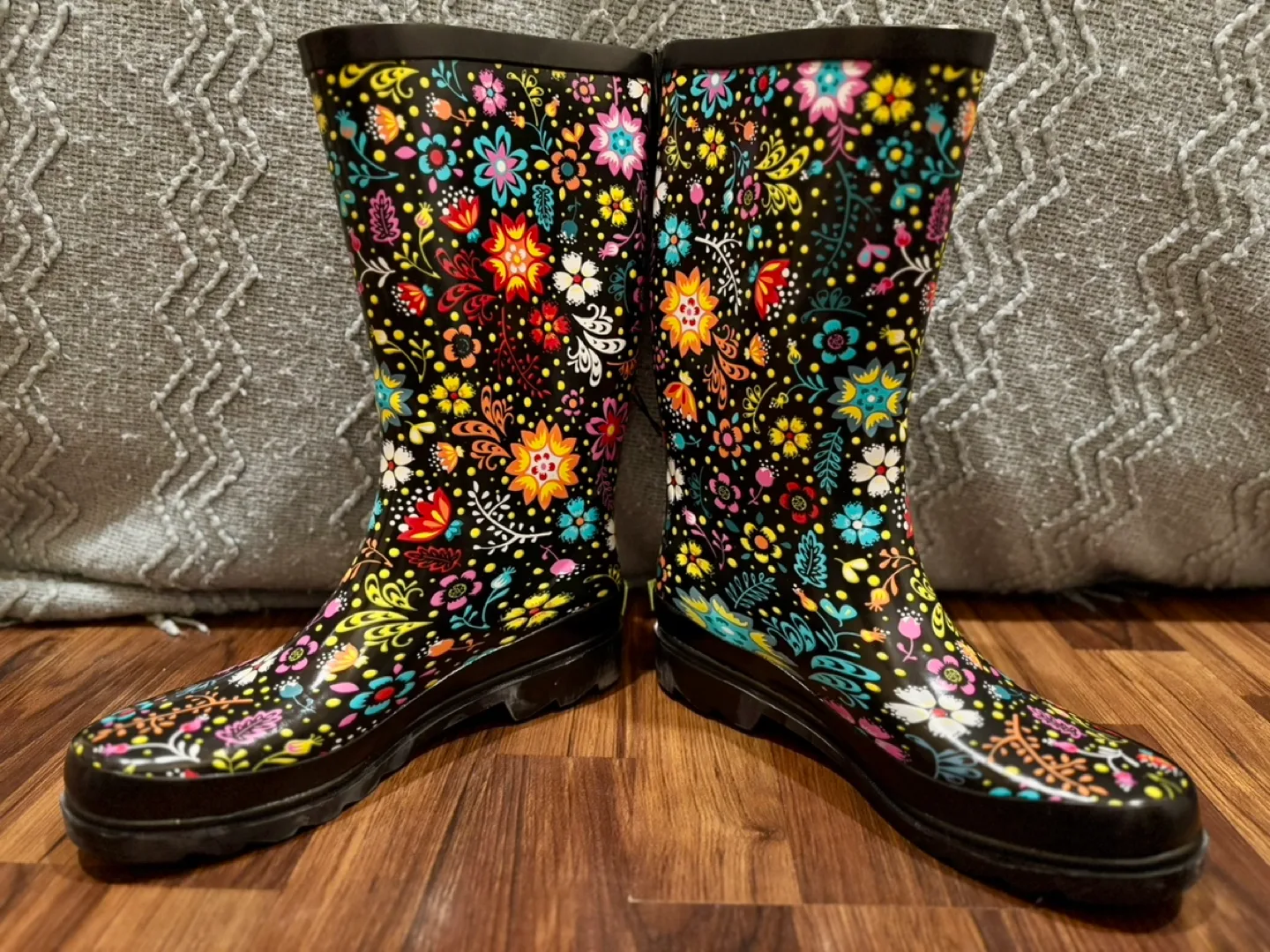 Western Chief Women's Rain Boots (NEVER WORN) image indicator(6)