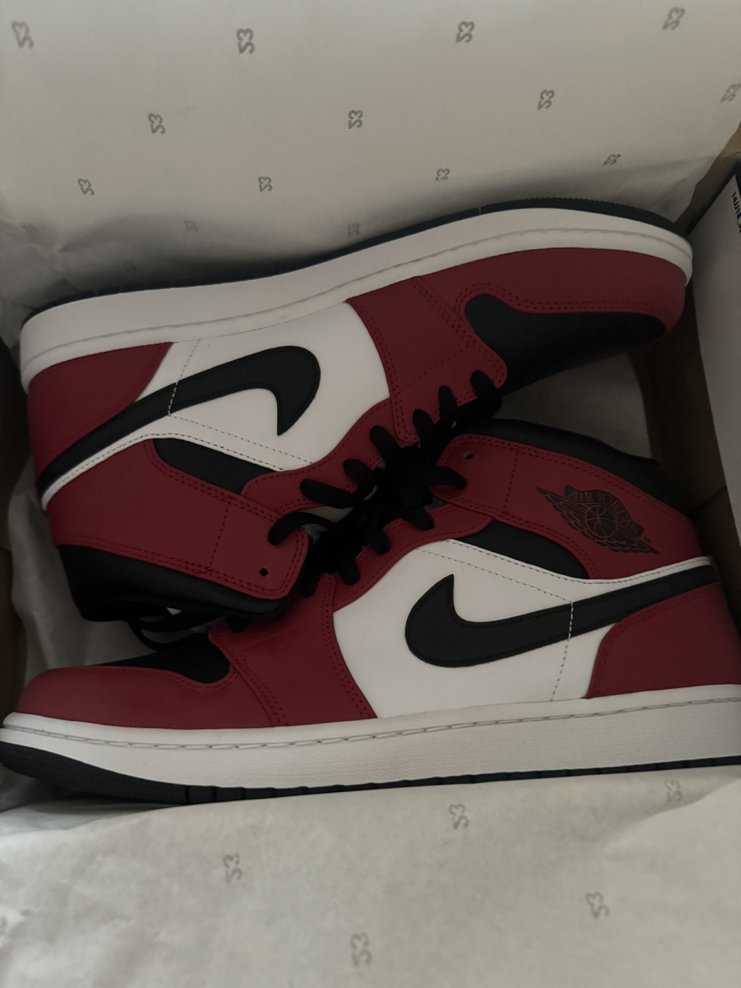 Air Jordan 1 Mid - Size 11 - Black/Gym Red Chicago Toe Brand New