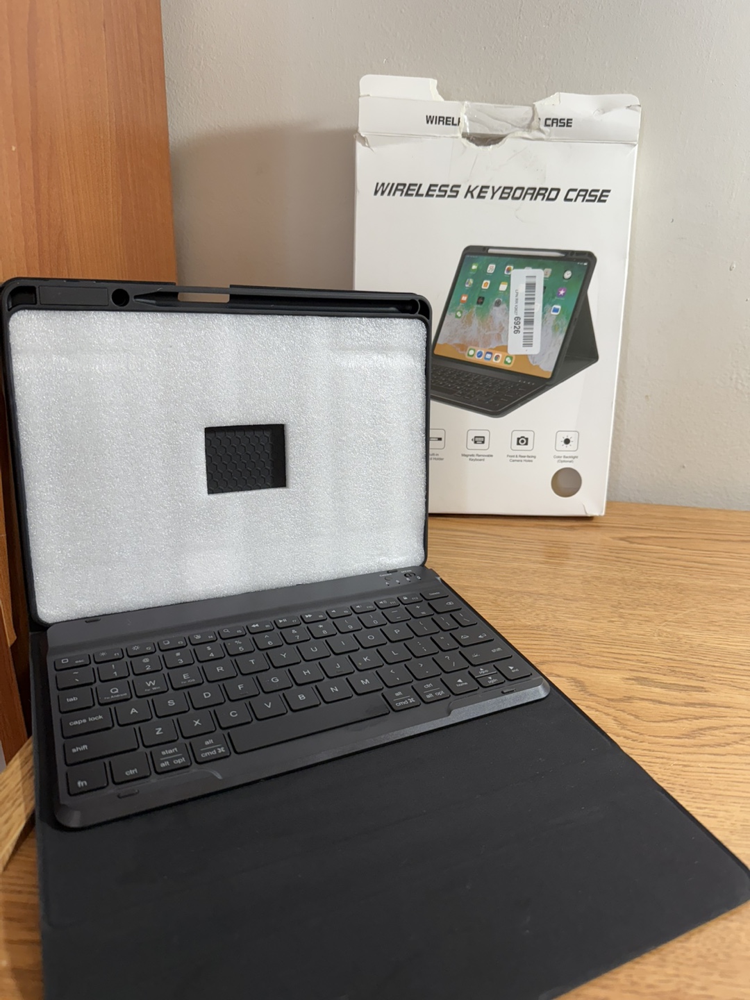 BLUTLOTUS iPad Keyboard Case - Black - photo 5