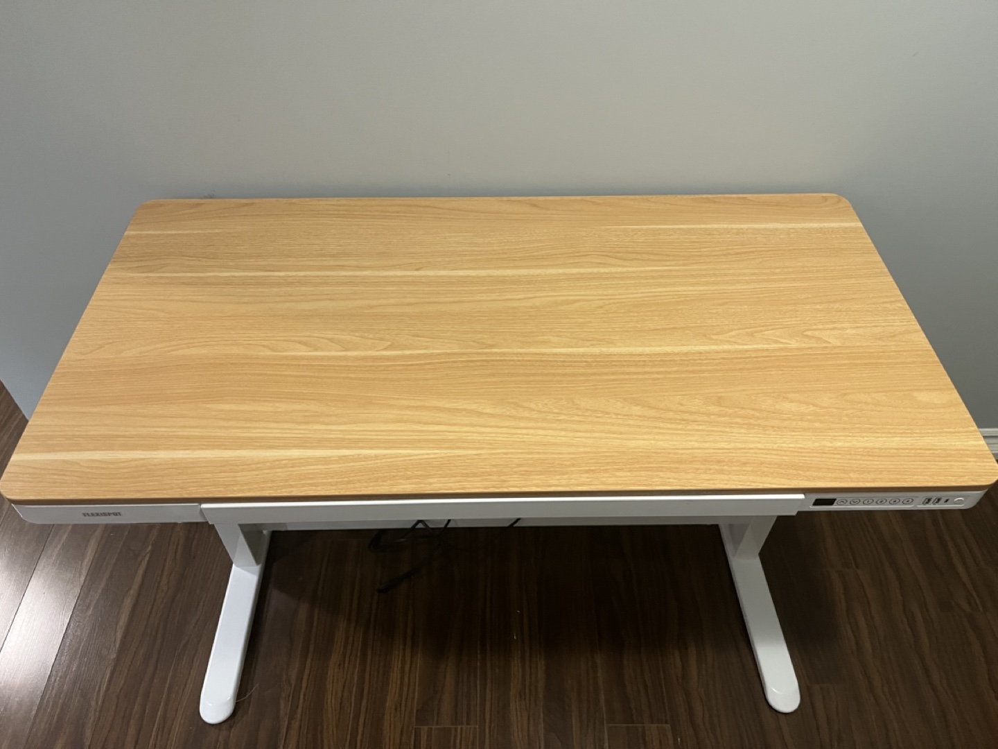 Adjustable Standing Desk - Excellent Condition - photo 2