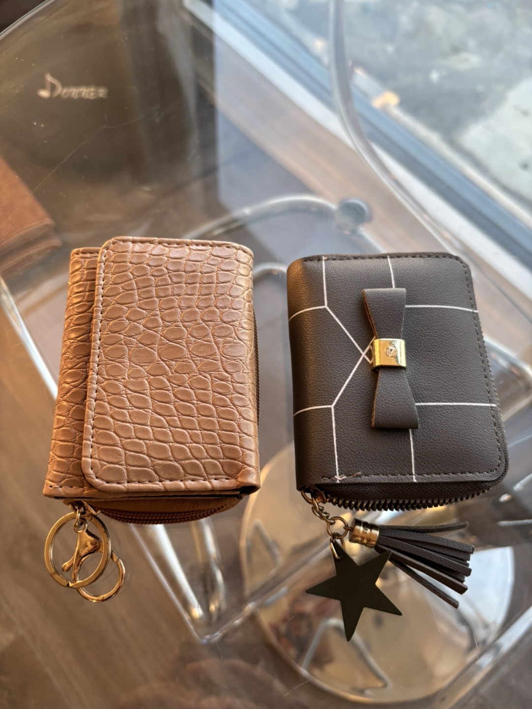 2 small zipper wallets - photo 2