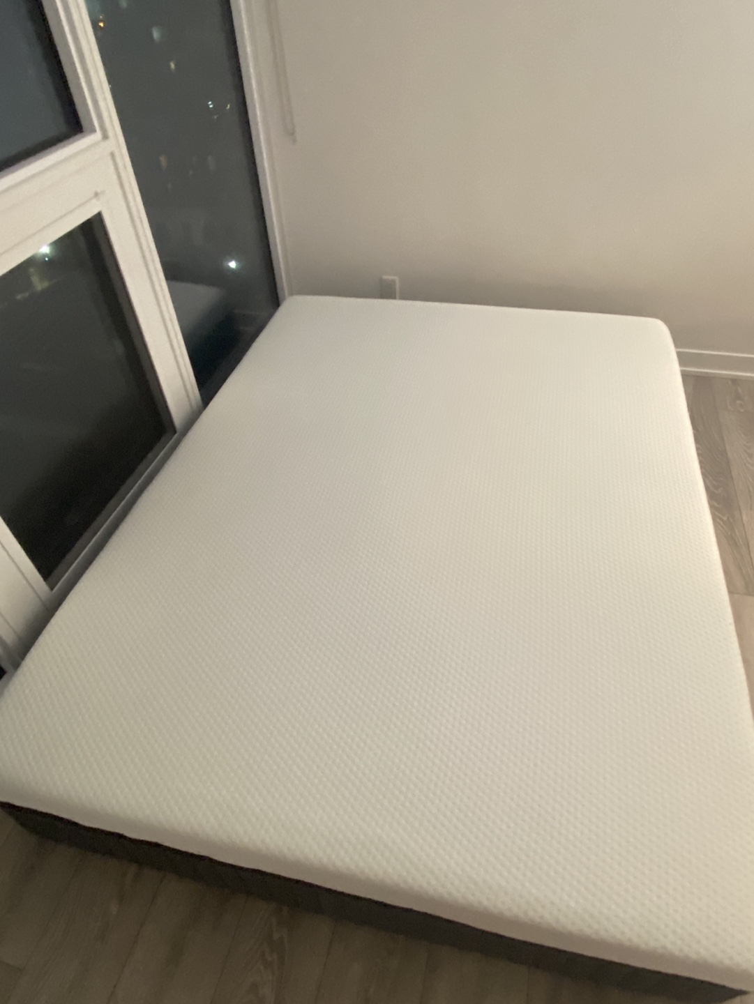 Emma Hybrid Comfort Queen Mattress