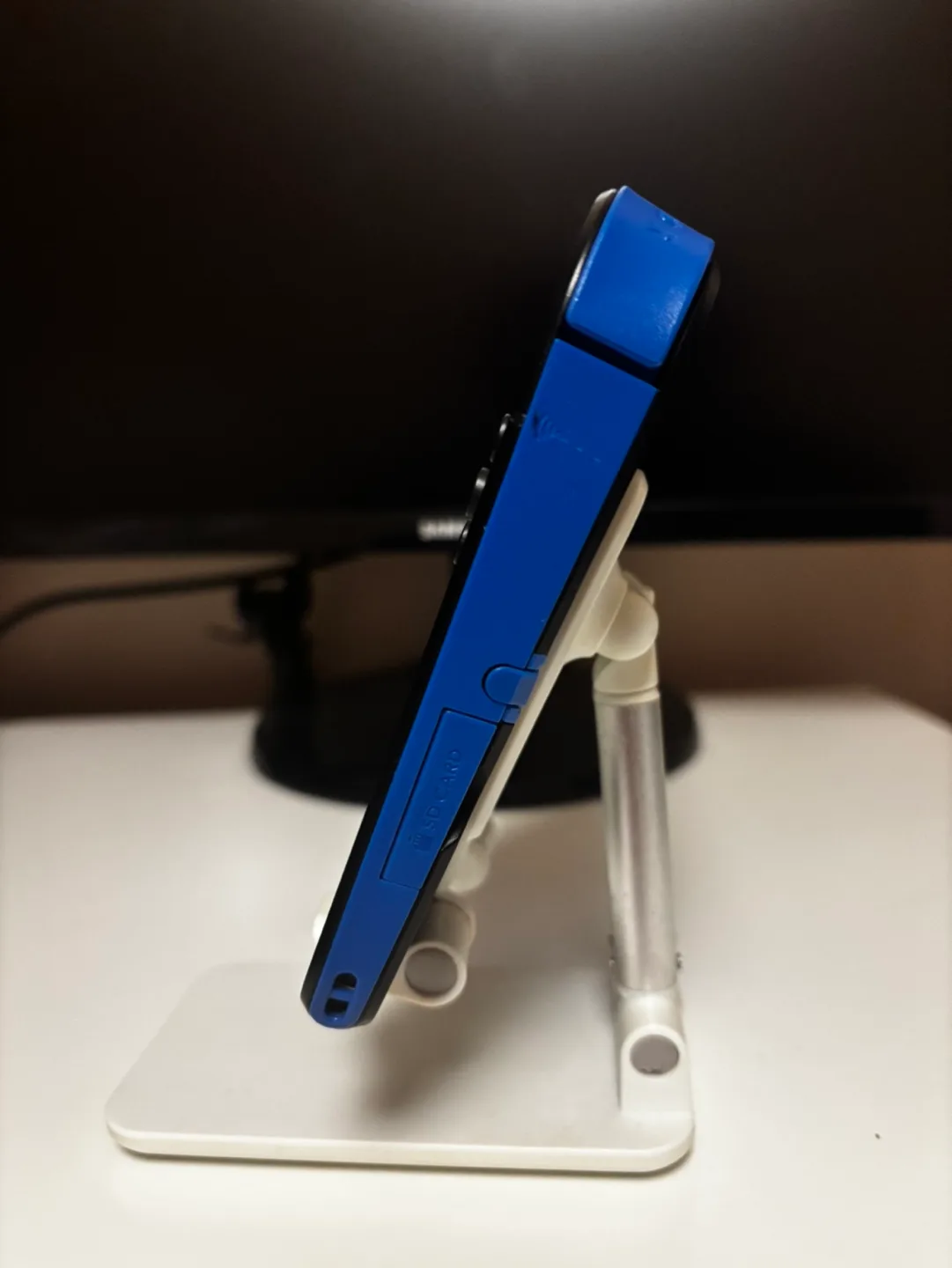 Nintendo 2DS Handheld Game Console - Blue image indicator(4)