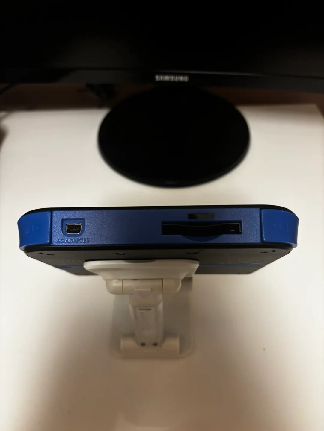 Nintendo 2DS Handheld Game Console - Blue image indicator(5)