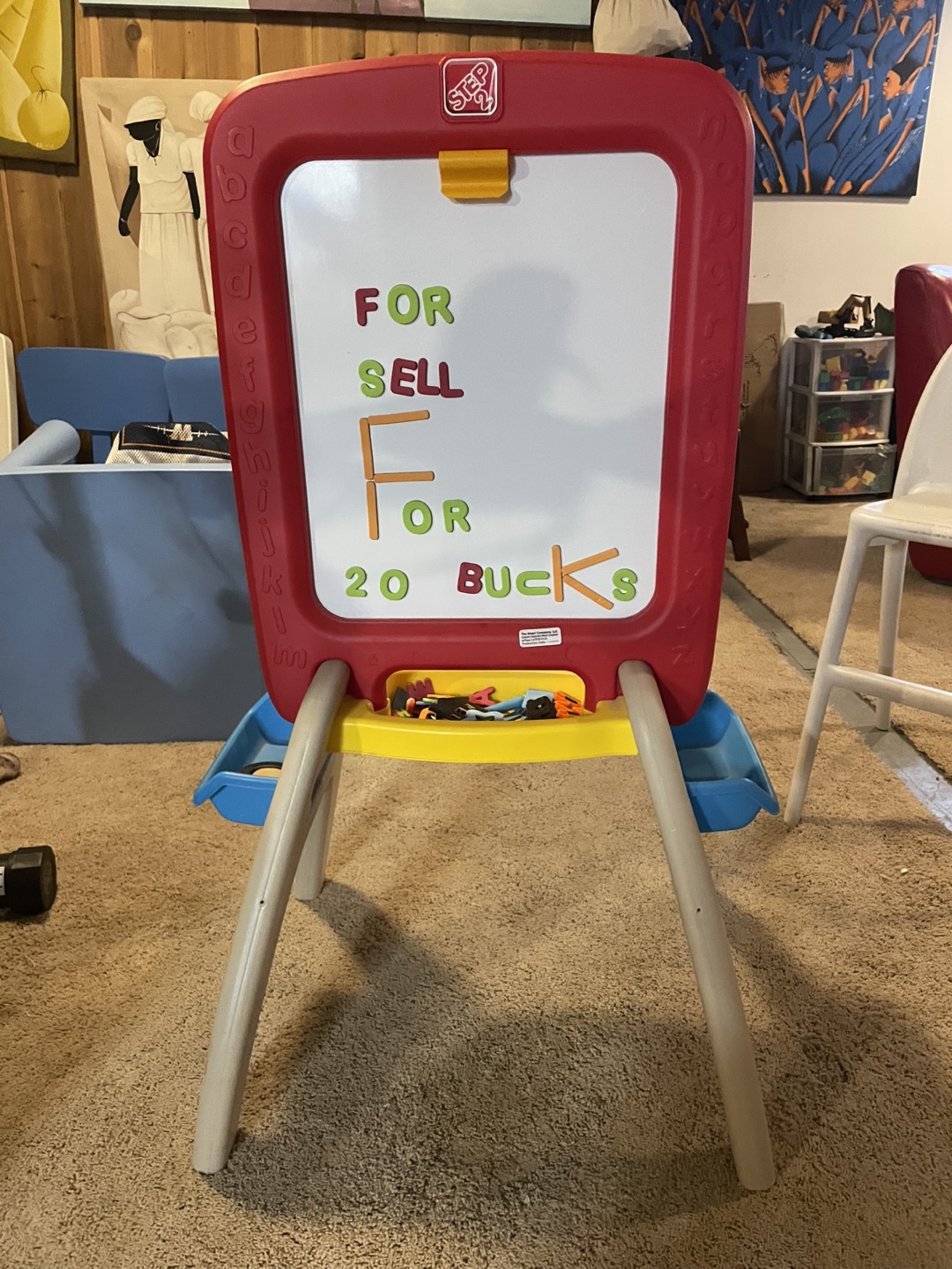 Step2 Easel and Chalkboard