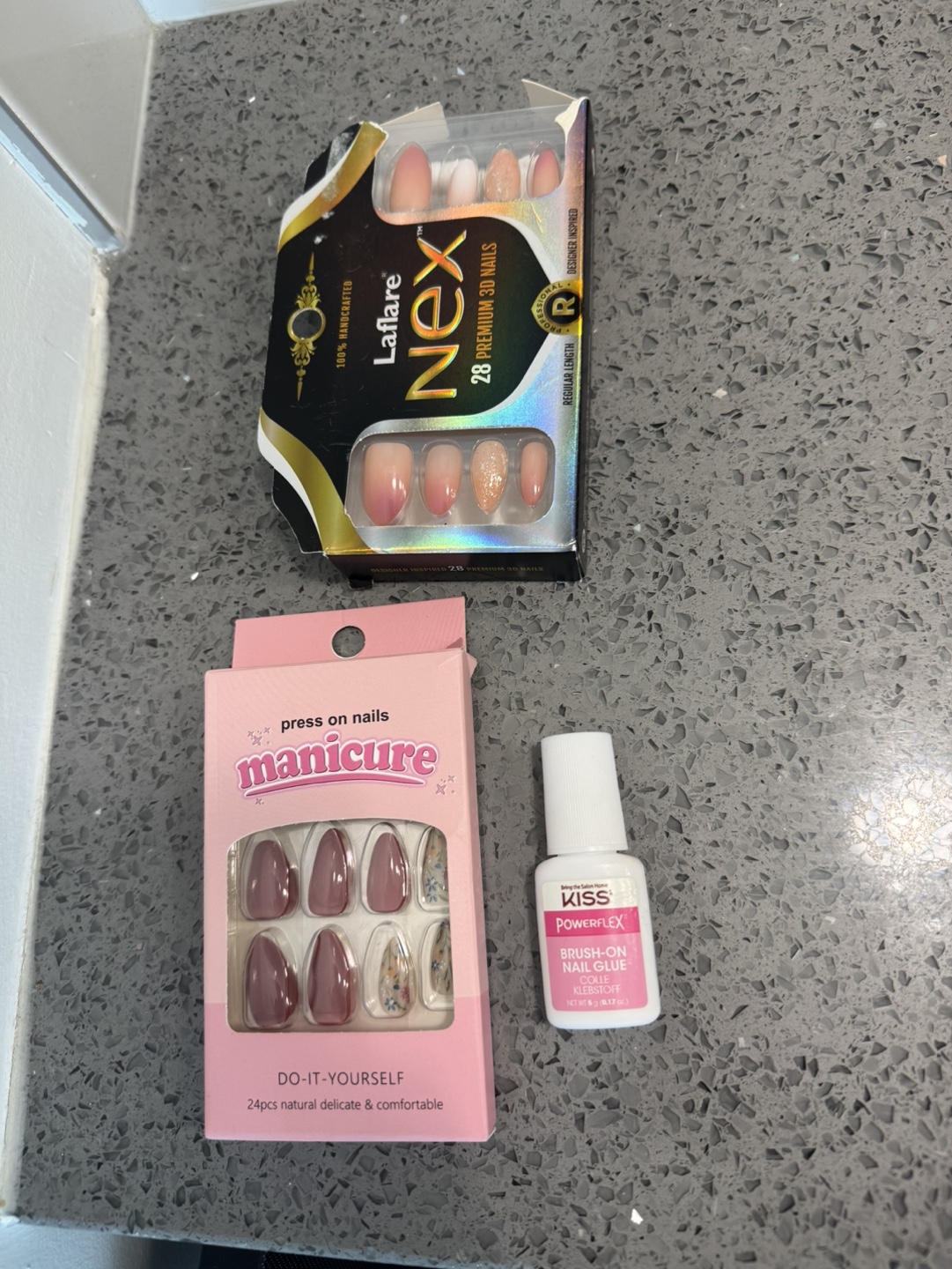 Nail kit bundle: press-on nails, UV lamp, glue, and tools - photo 3