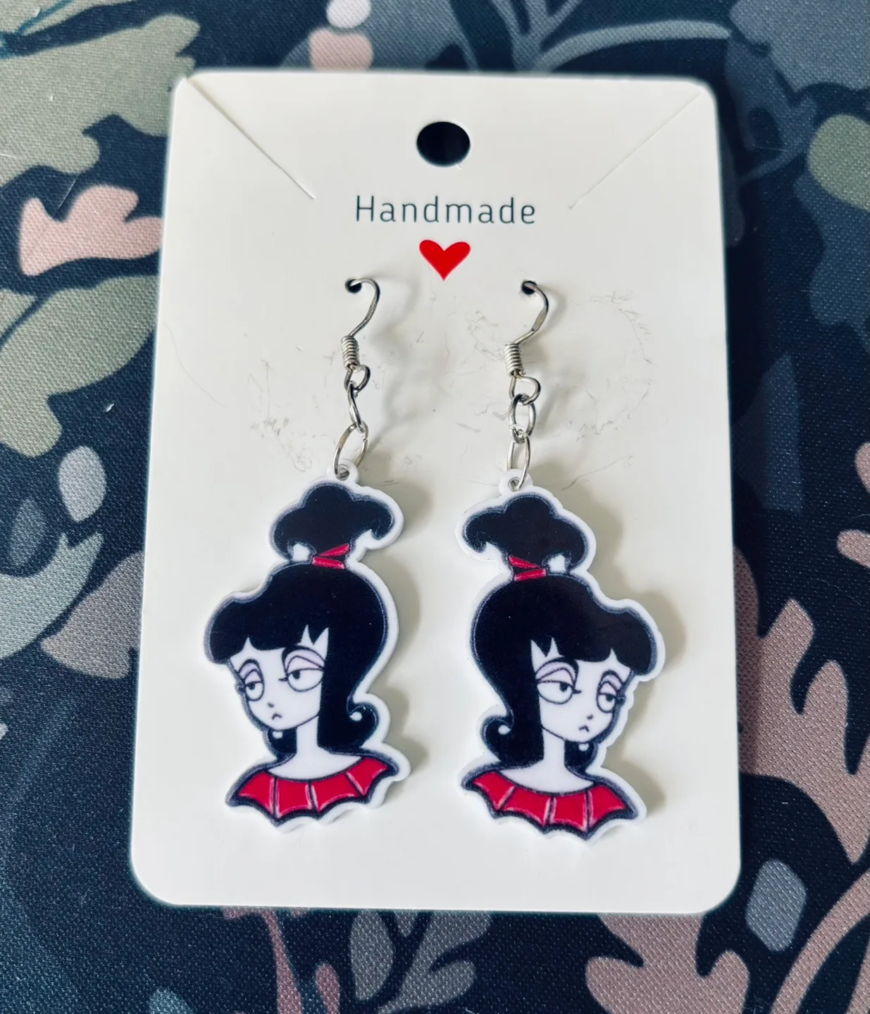 Beetle Juice  Lydia Handmade Dangle Earrings image indicator(2)