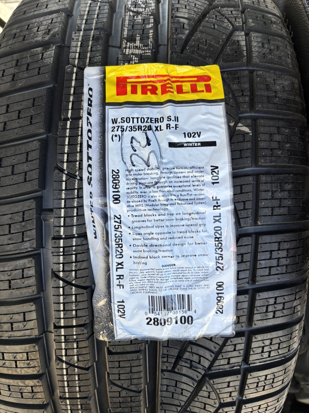 Pirelli Winter Sottozero Series II 275/35R20 102V Tires