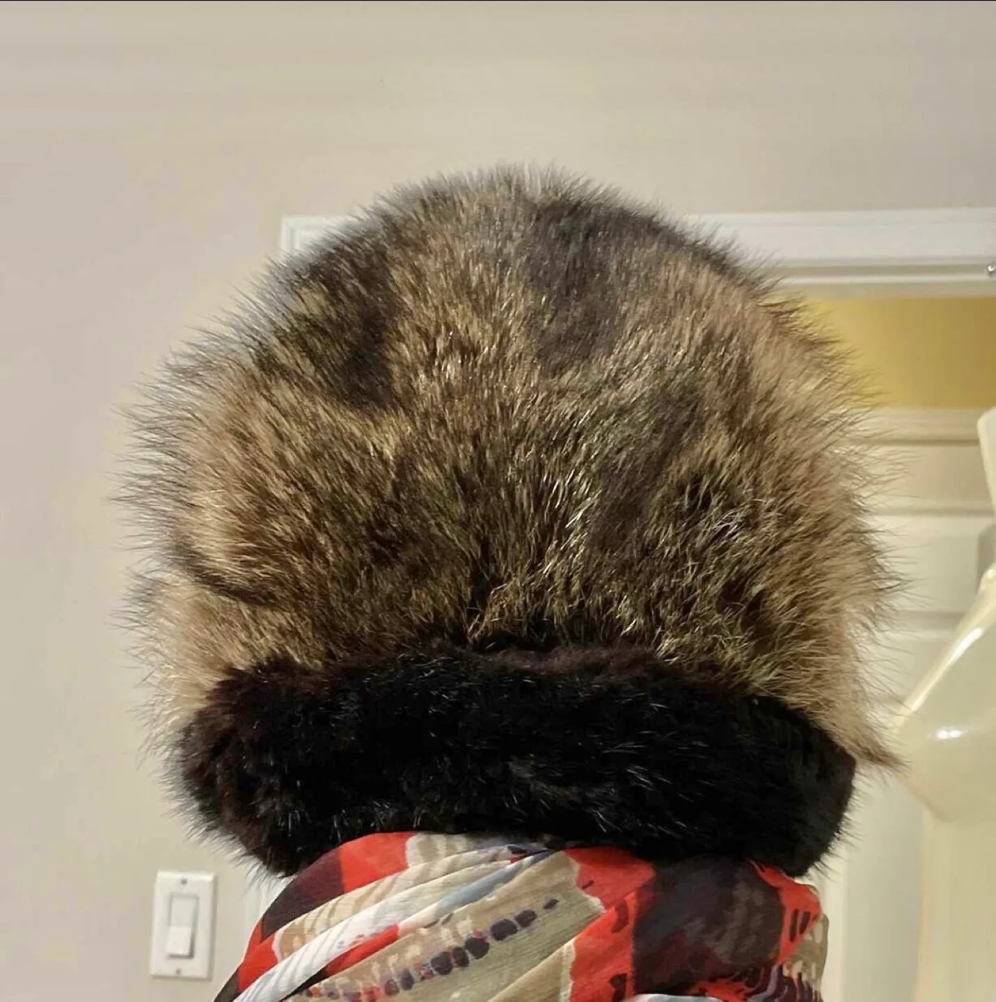 Vintage Real Fur Hat image indicator(3)