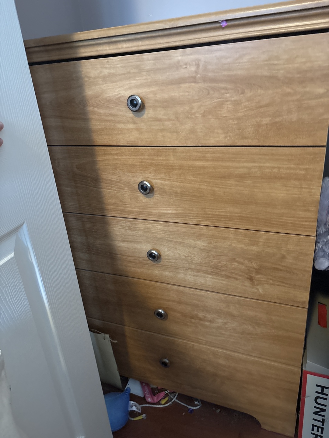 Five-Drawer Wooden Chest of Drawers/ Dresser
