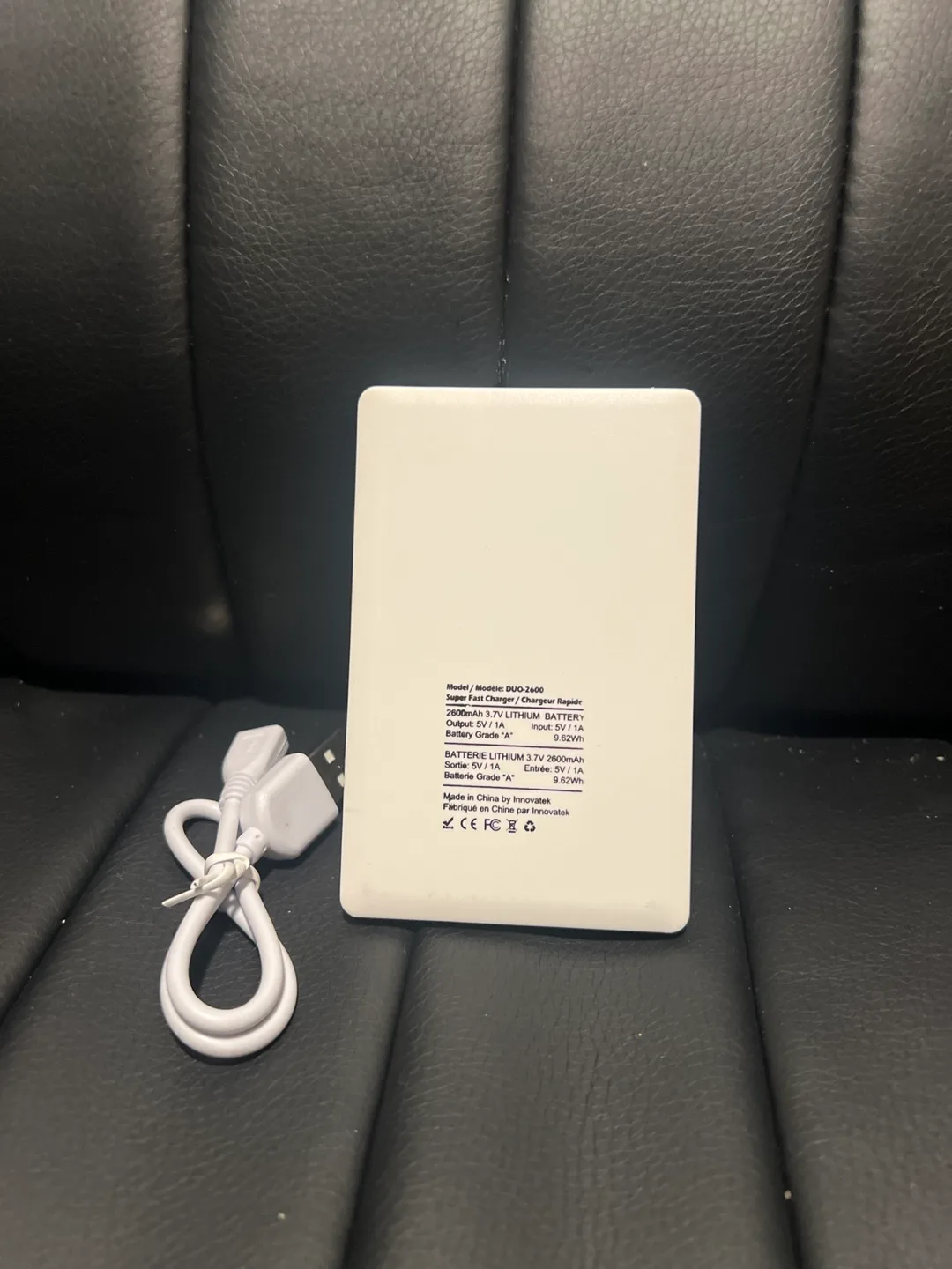 DUO 2600 mAh Power Bank with Cable image indicator(3)