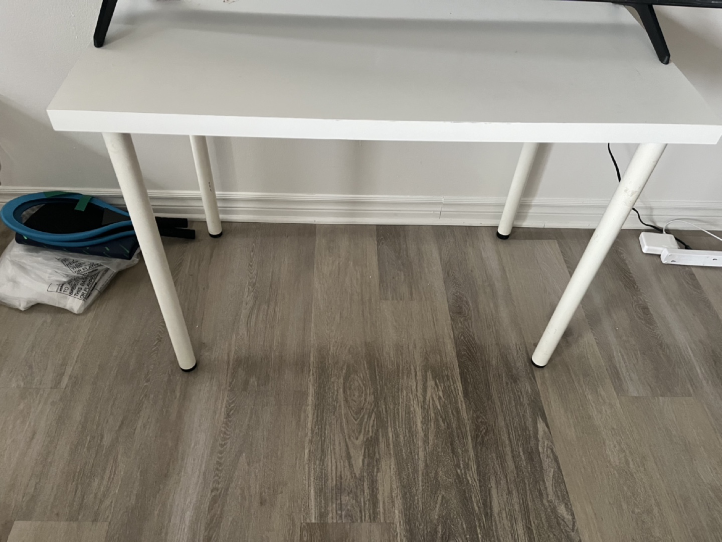Ikea White Desk - 100cmx40cm - Linnmon - photo 2
