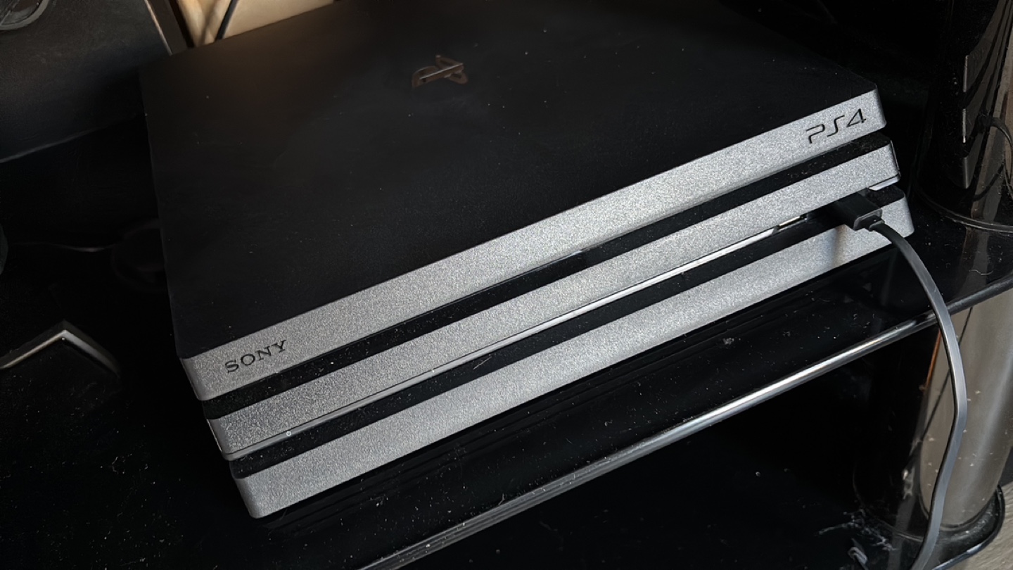 PS4 pro and slim consoles - photo 2