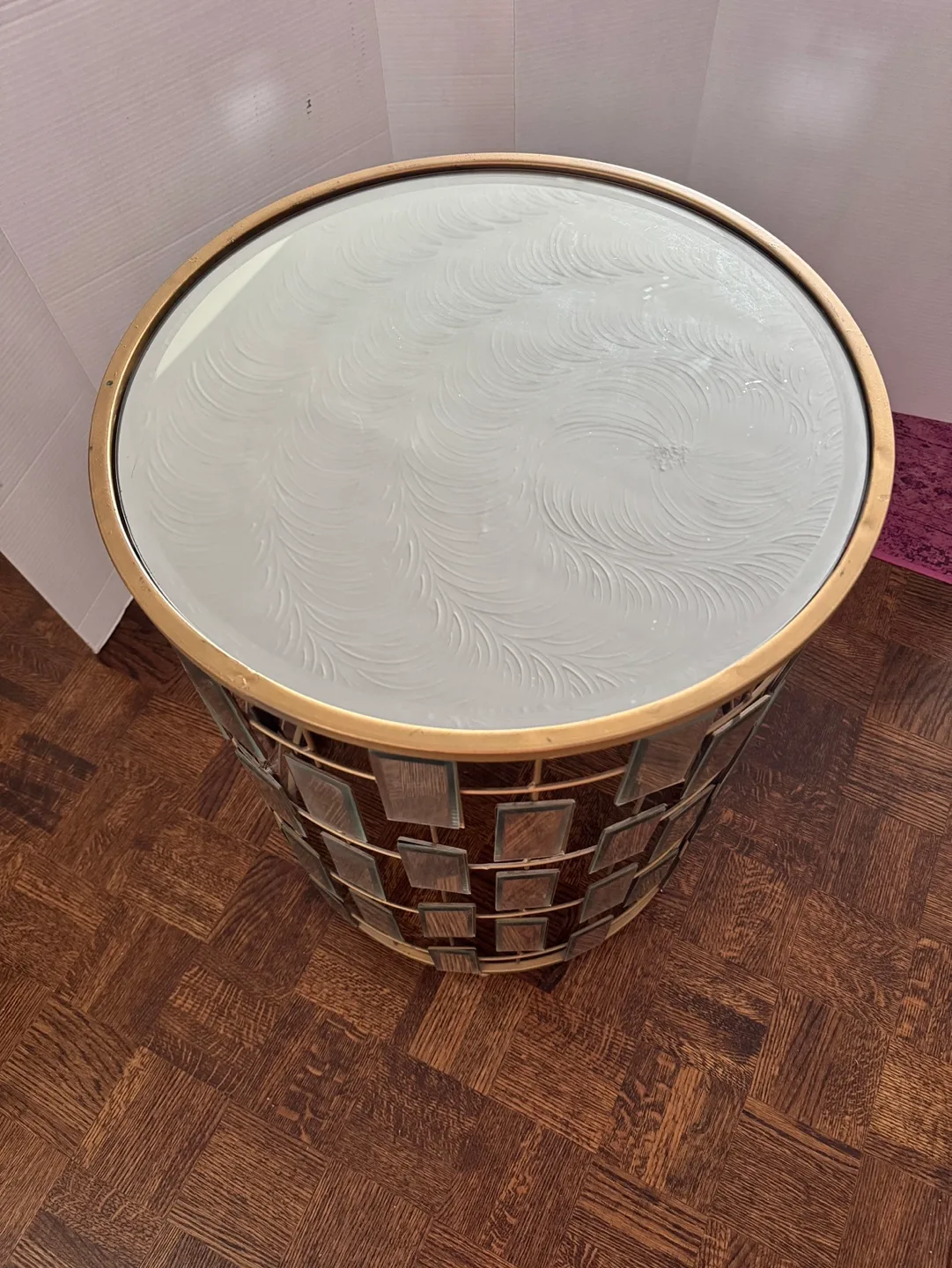 Gold Mirrored Accent / side Table. Price firm. Pick up only image indicator(4)