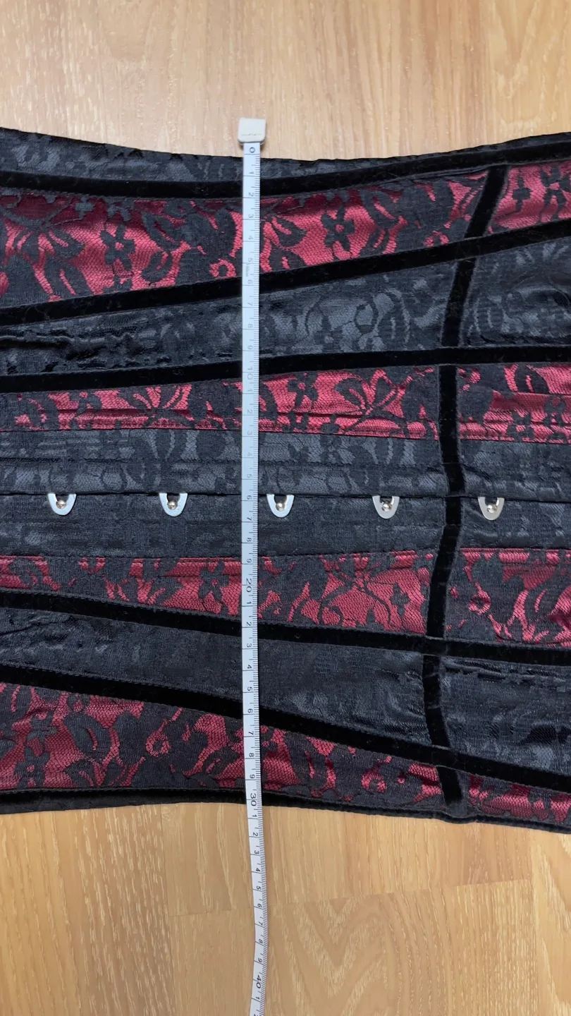 Black and Burgundy Lace-Up Corset image indicator(5)