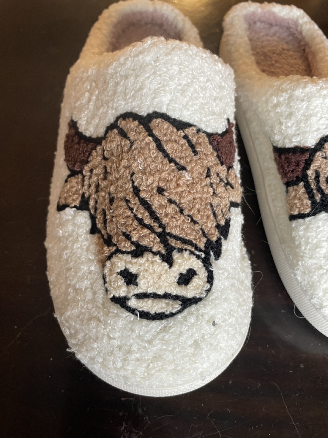 Highland cow slippers size 4 & 5 - photo 4
