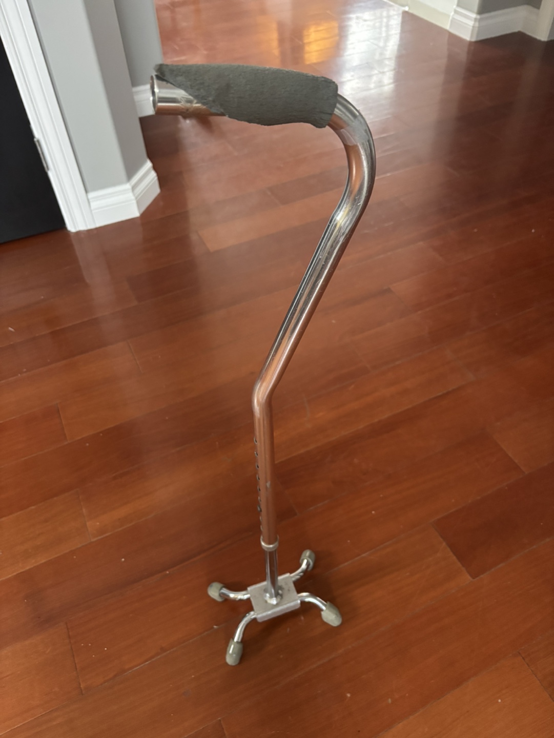 Adjustable Quad Cane