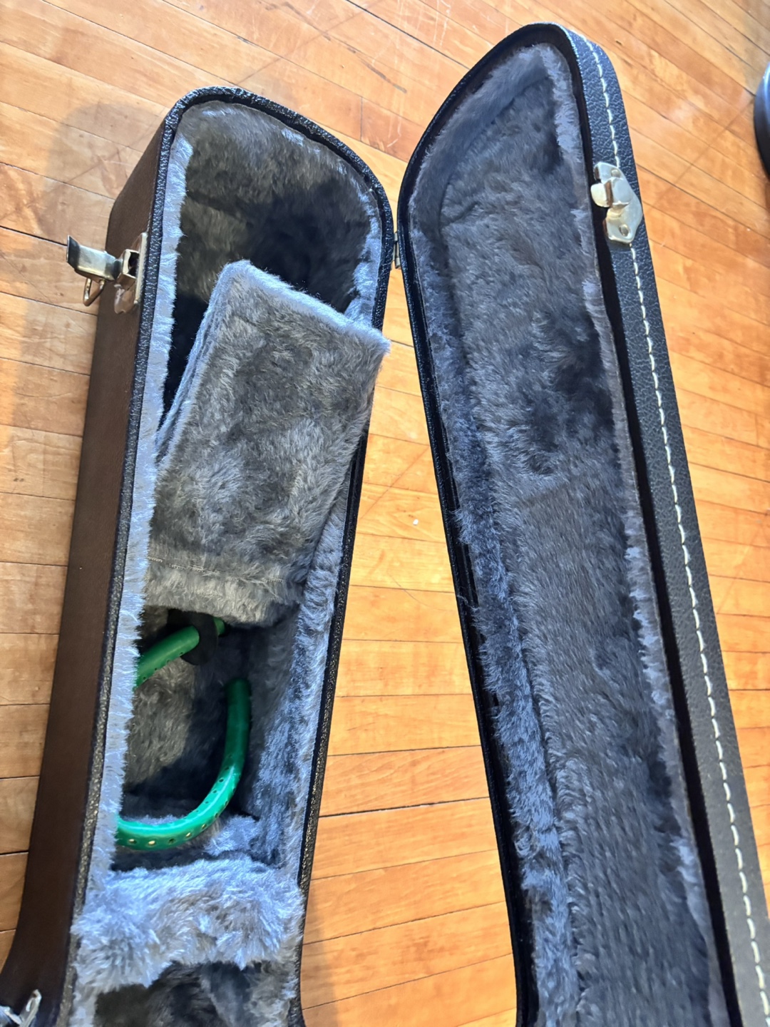 Acoustic Guitar Hard Case - photo 3