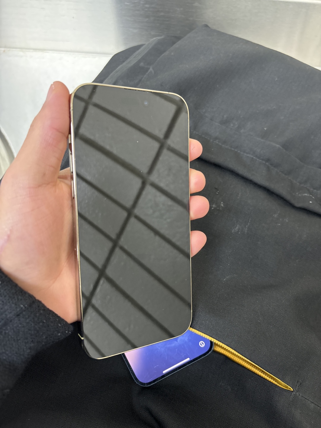 iPhone 14 Pro Max and 14 plus - photo 2