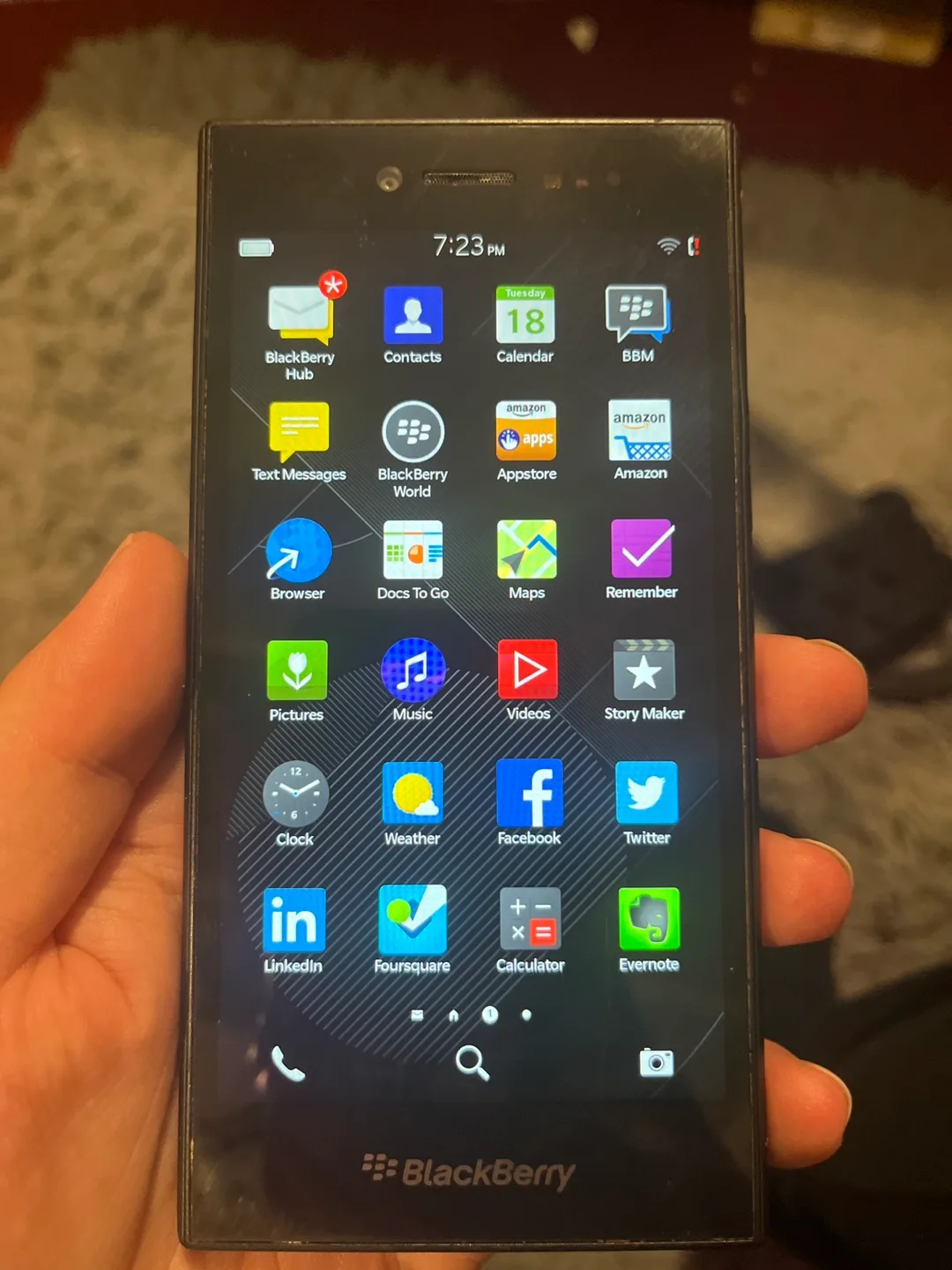 BlackBerry Leap Smartphone - STR100-2 image indicator(3)