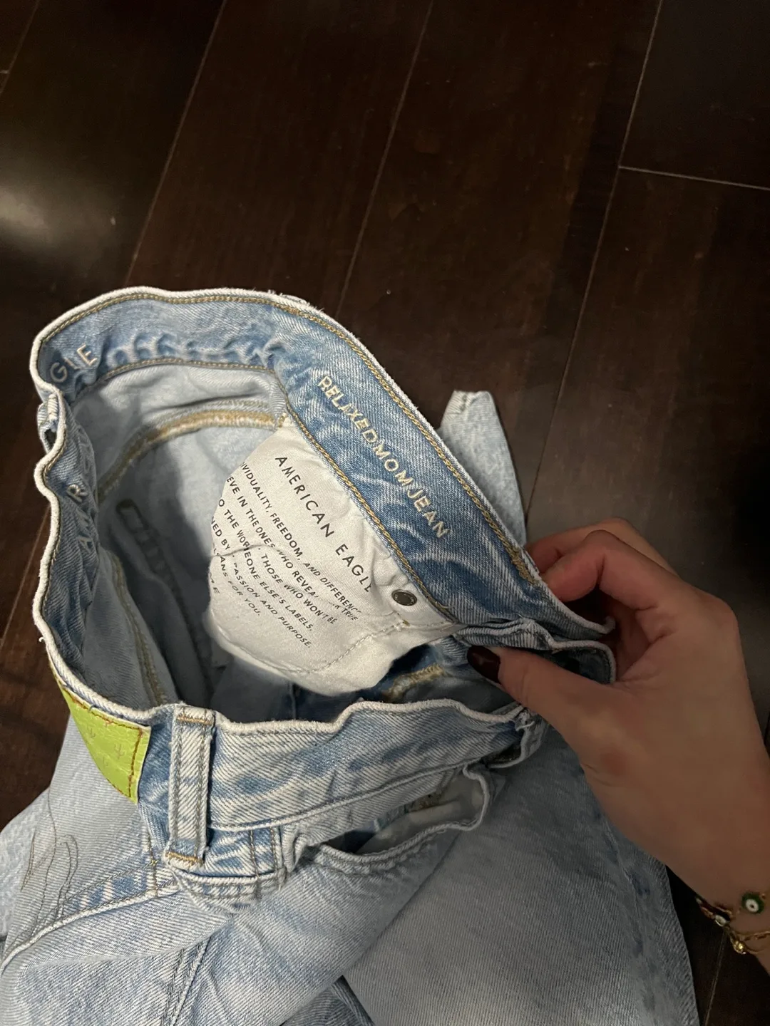 American Eagle Women's Light Wash Mom Jeans - Size 2 Short image indicator(4)