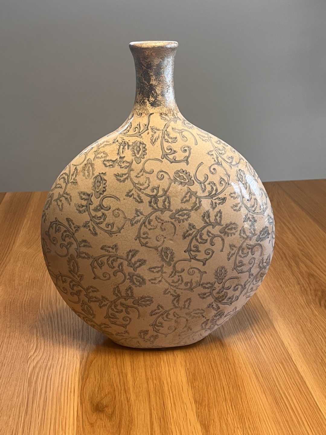 Elegant Ceramic Vase with Floral Pattern