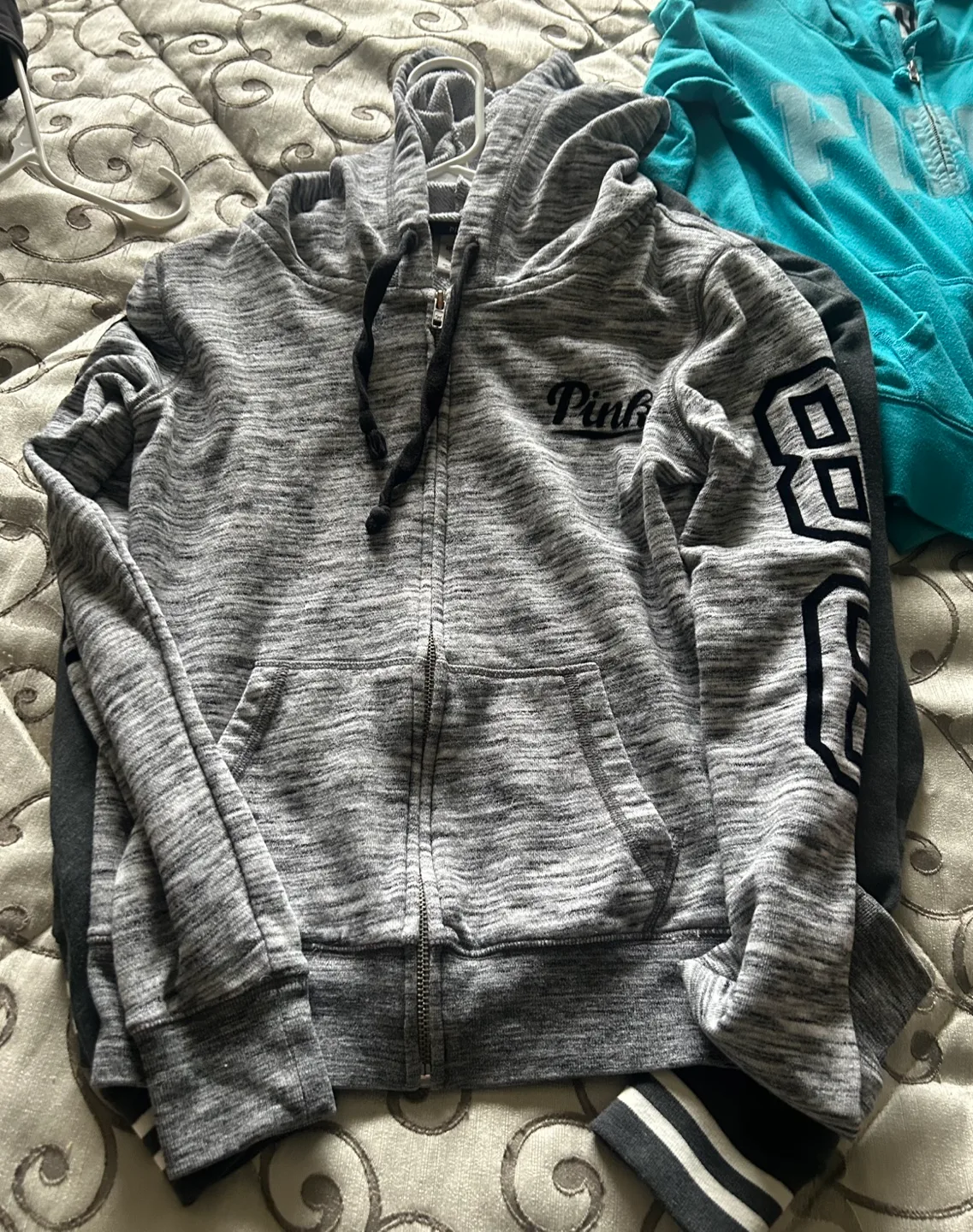 5 PINK Sweaters XS image indicator(3)