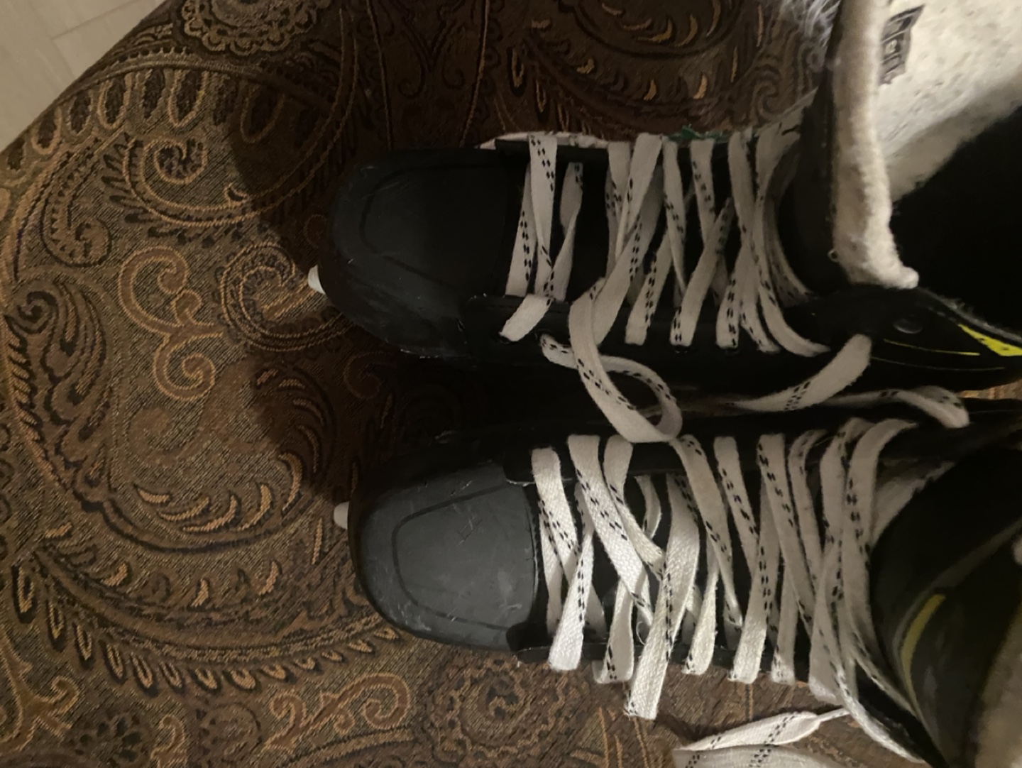 CCM men’s skates size  8 - photo 2