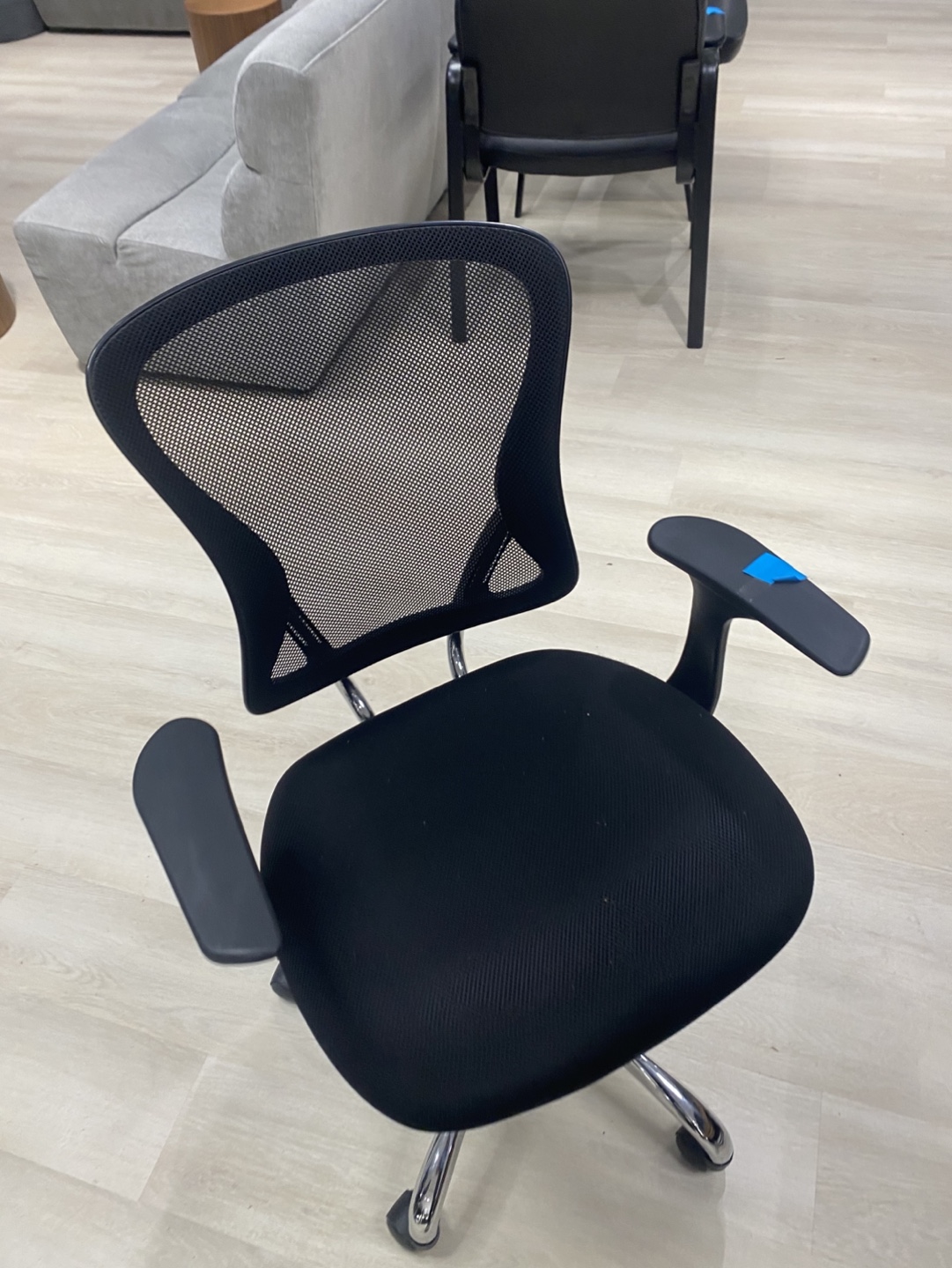 Black Mesh Office Chair