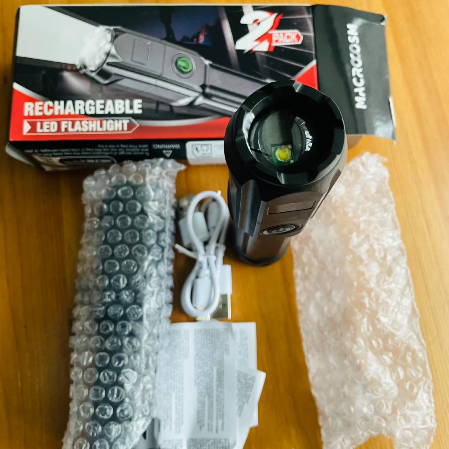 Rechargeable LED Flashlight image indicator(4)