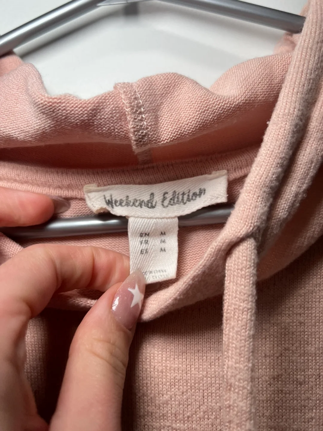 Pink Lightweight Hoodie Size M image indicator(3)