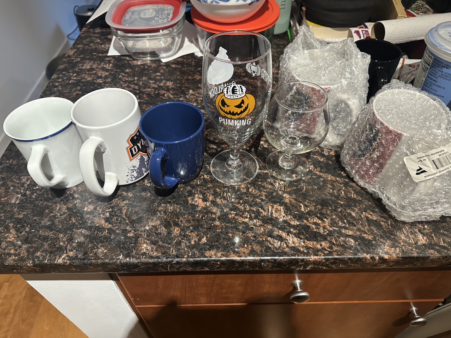 Lot of 5 mugs and glasses