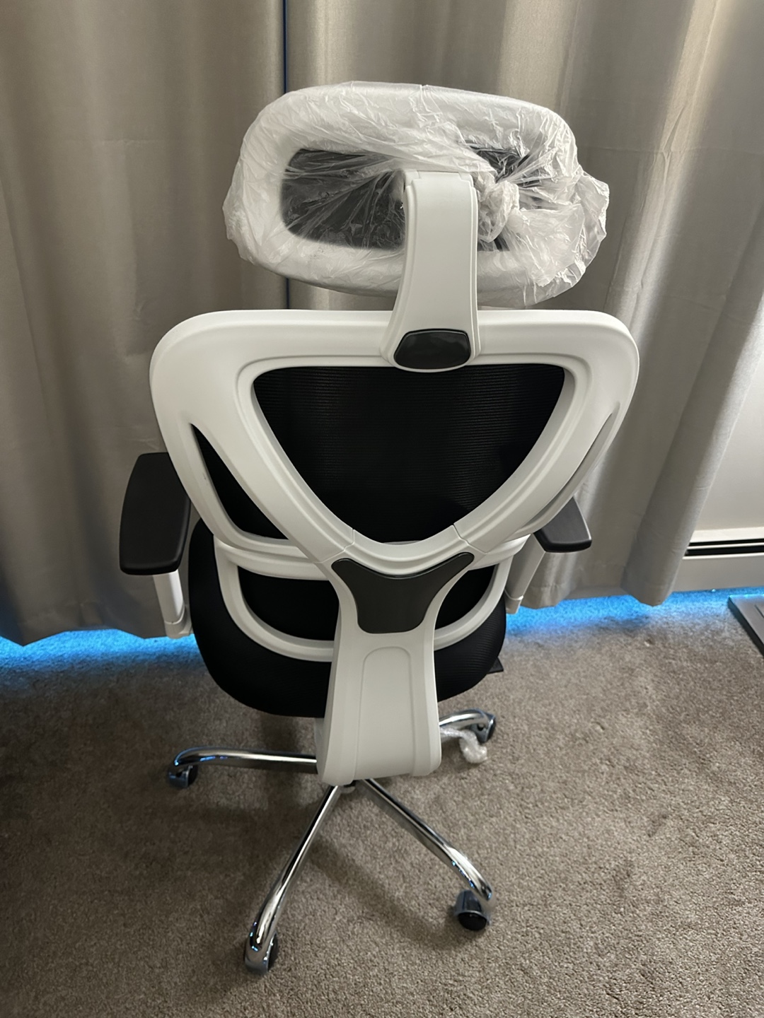 Brand new, original Sytas Mesh Ergonomic Office Chair. - photo 4