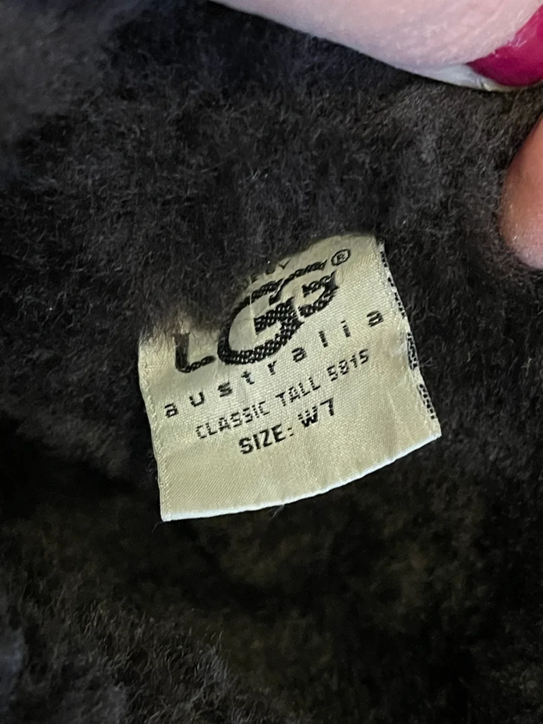 Ladies / Women’s UGG tall boots in Chocolate Brown size 7 image indicator(7)