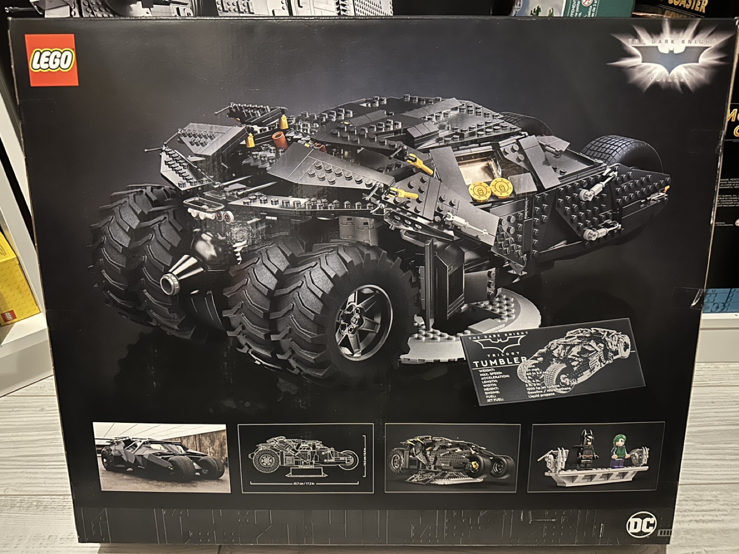 LEGO Batman Tumbler 76240 - photo 2