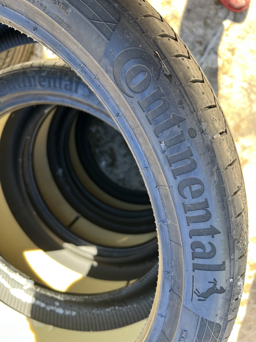 Used Continental 265/35ZR21 Tires - photo 3