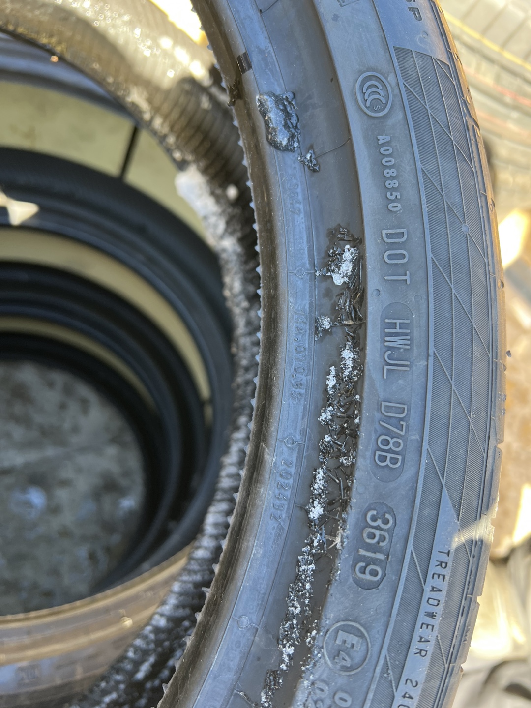 Used Continental 265/35ZR21 Tires - photo 4
