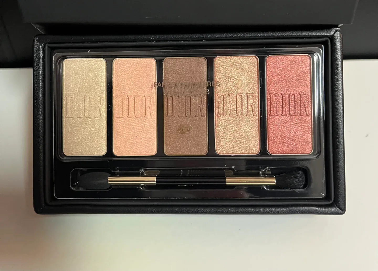 Dior Sparkling Couture Palette - Eyeshadow image indicator(2)