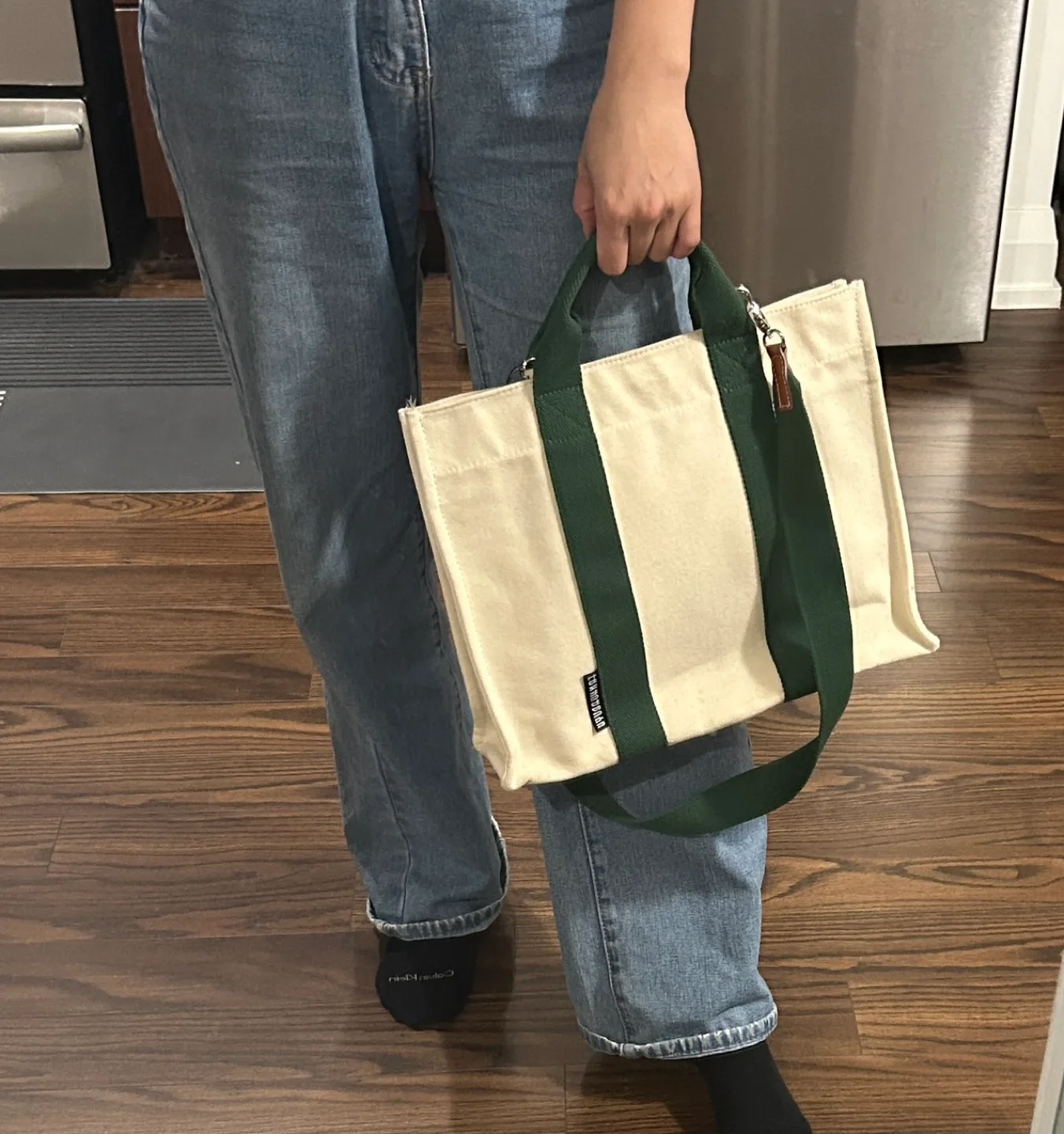 Crossbody bag for school/work image indicator(4)