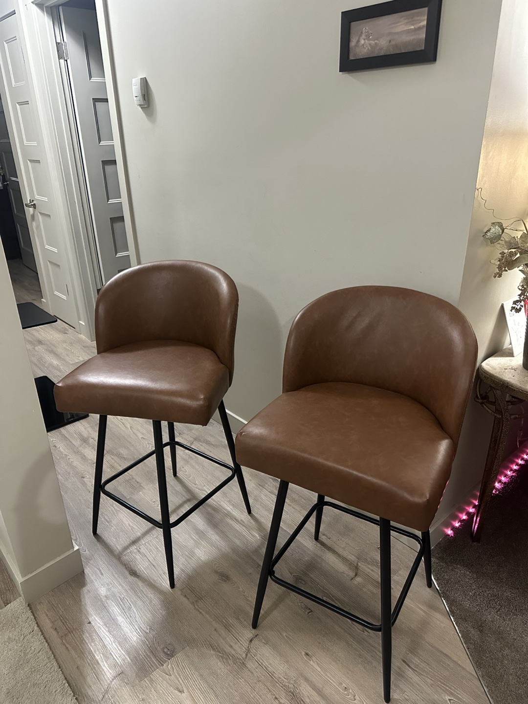Brand new Benedit Swivel Counter & Bar Stool (Set of 2) - photo 5