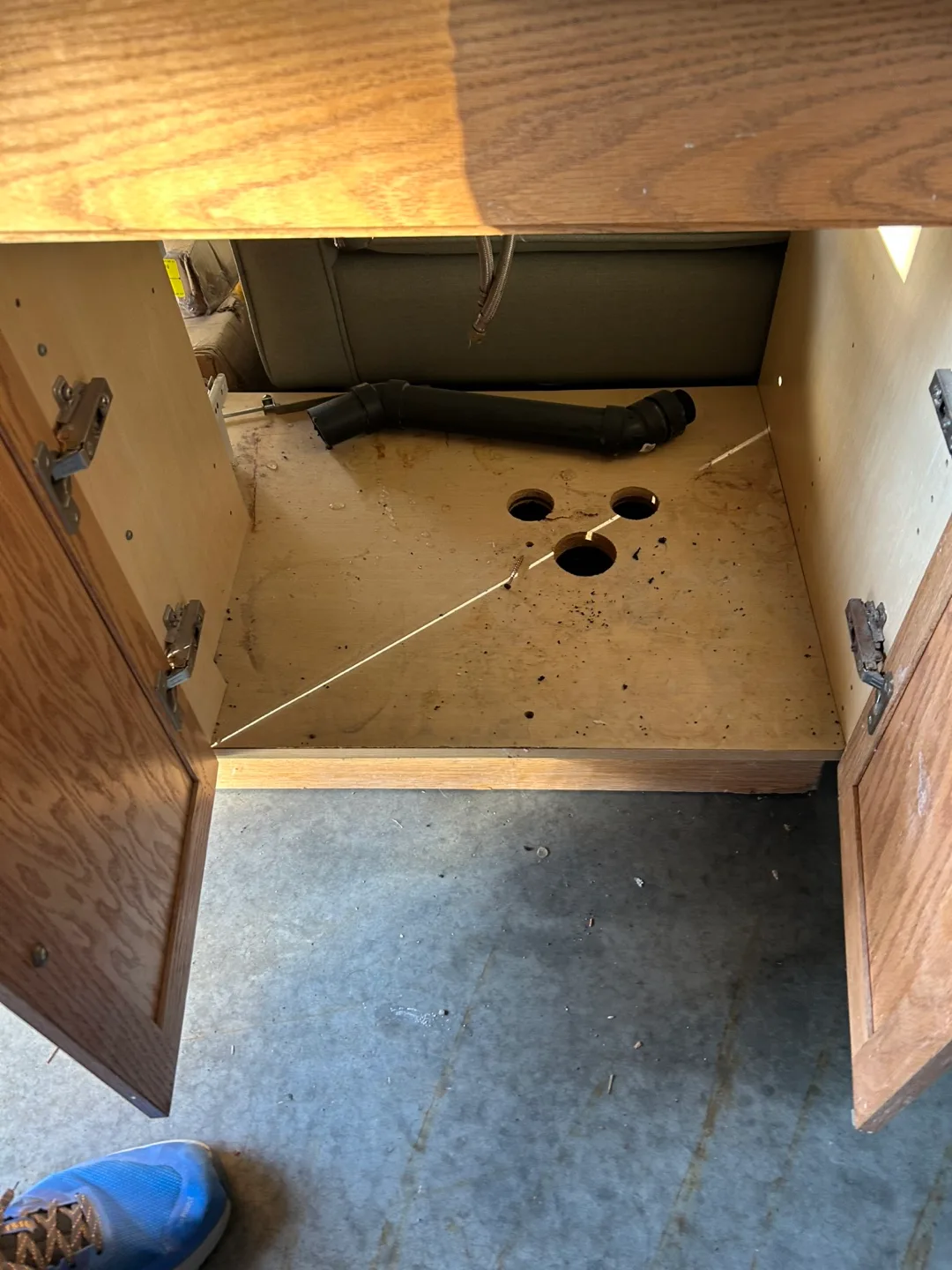 Bathroom Vanity with Laminate Countertop image indicator(5)