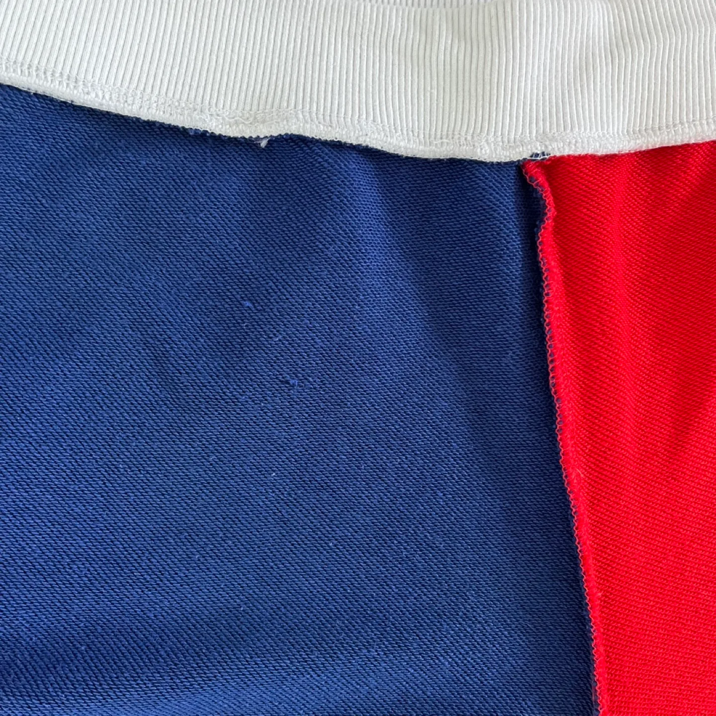 Vintage Tommy Hilfiger Red & Blue Retro Shorts Large image indicator(3)