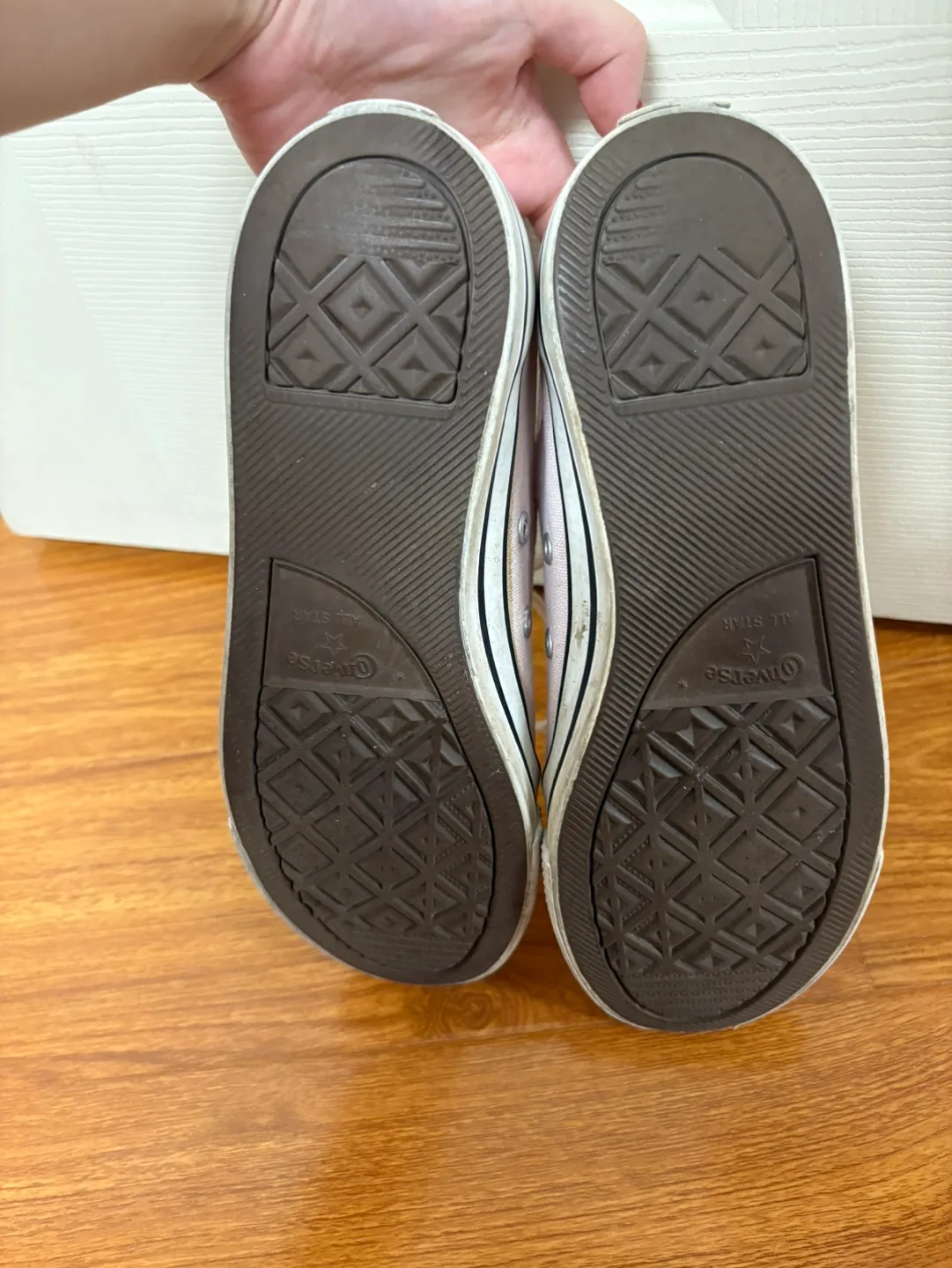 Women's Converse Chuck Taylor All Star Low Top Sneakers image indicator(5)